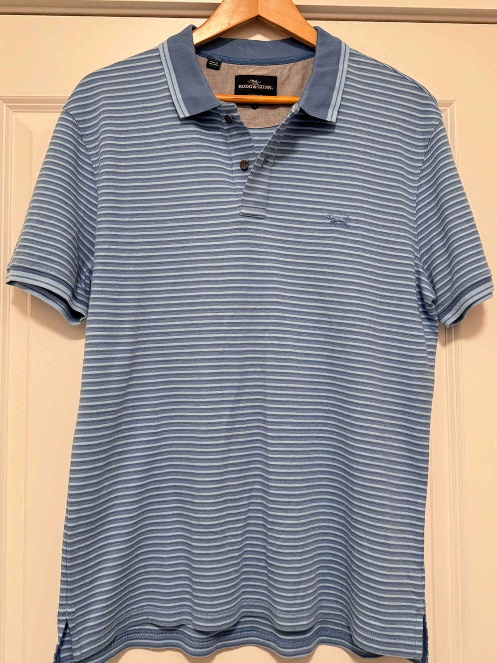 Rodd & Gunn Men’s L Sports Fit Blue Striped Polo Shirt Embroidered Logo